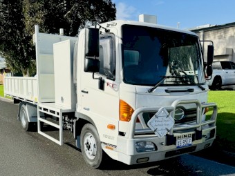 2016 Hino FC 500 3 Way Tipper