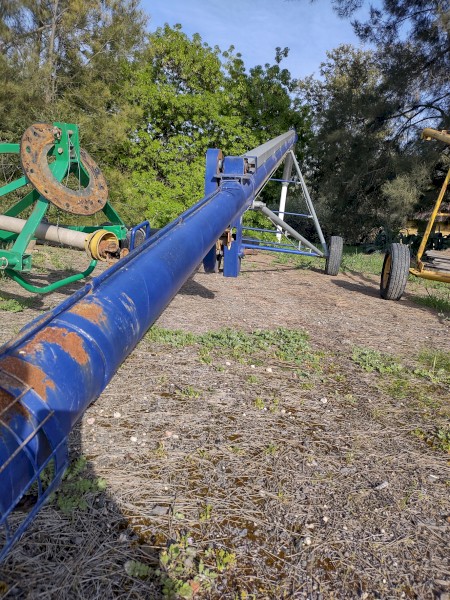 Grainline 8 inch 43 foot PTO drive auger 