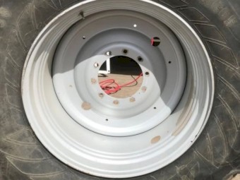WANTED Case New Holland Massey 10 stud Wheel