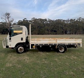Isuzu NPR 