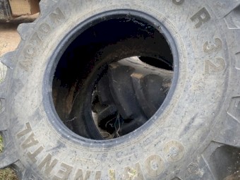 Continental Tyre 800/65 R 32