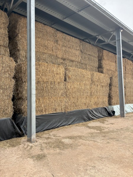 120mt Oaten Hay 600-620kg 8x4x3 Bales