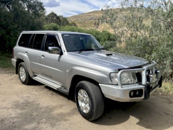 2013 Nissan Patrol ST Wagon