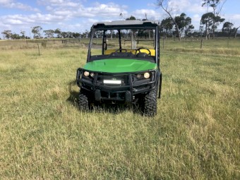 John Deere 865M Gator