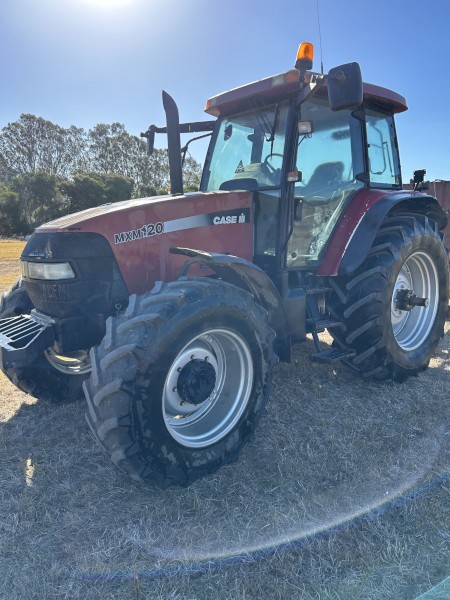 Case IH MXM 120 Tractor