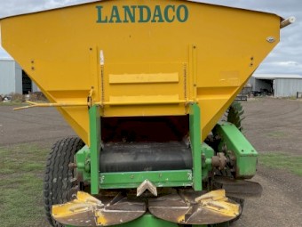 8 tonne Landaco Spreader