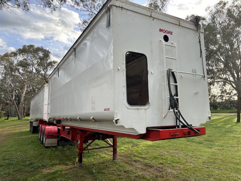 2013 Moore B Double/Road Train Leads