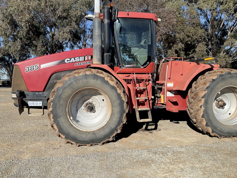Case IH 385 Steiger Tractor