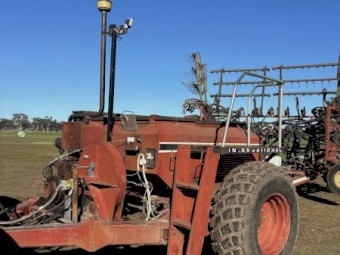 International/Napier Air Seeder