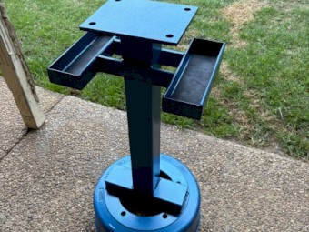 Grinder or Vice Pedestal