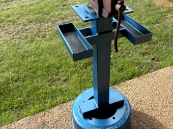 Grinder or Vice Pedestal