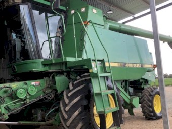 JD 9600 header with 930f