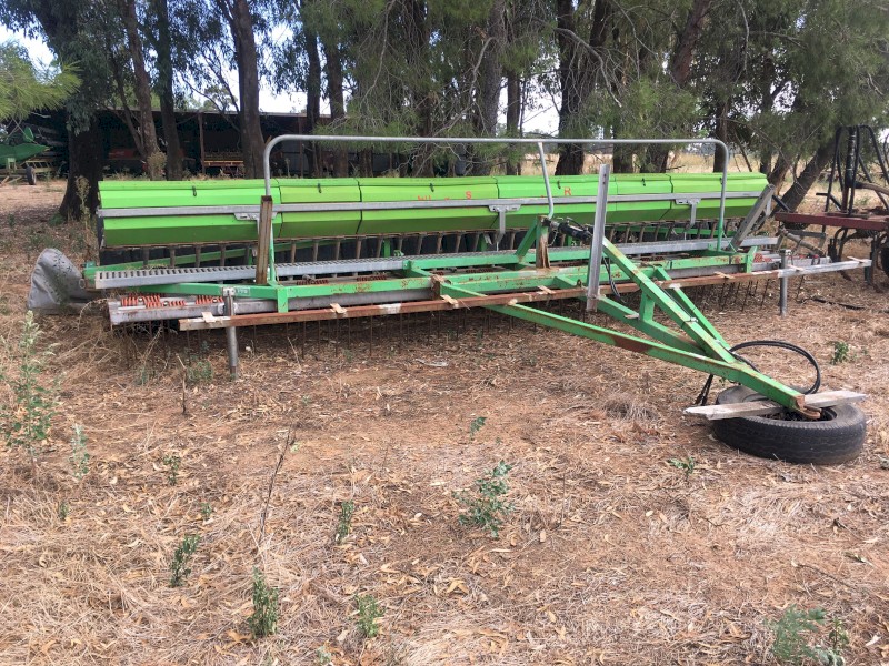 Farm Pro Band Seeder