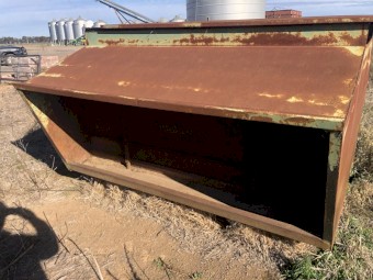 Grain Lick Feeder