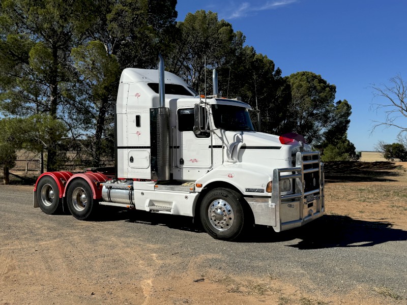 2007 Kenworth 404 Prime Mover