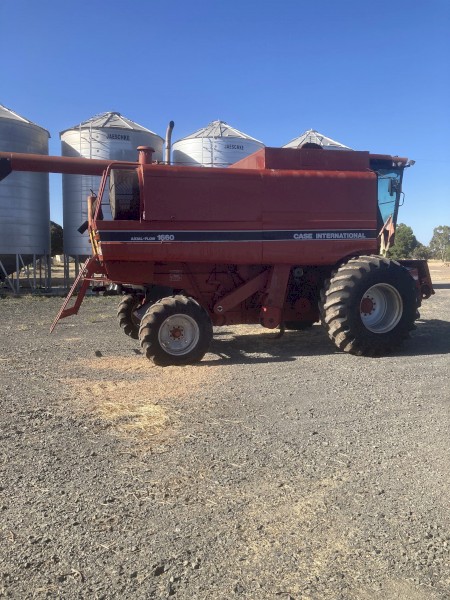 Case IH 1660 Header with 30ft Front