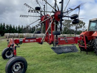 Massey Ferguson RK3877 hay rake