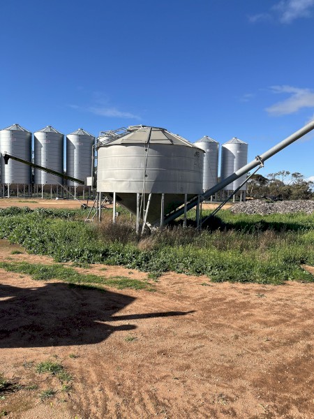 30t Macey PTO Field Bin