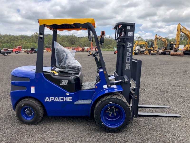 Apache 3 tonne Forklift
