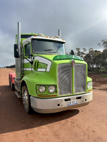 2008 Kenworth T408