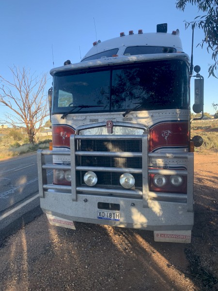 2006 K104 Kenworth 