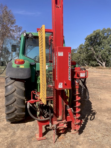 Farm Force Hydraulic Post Driver