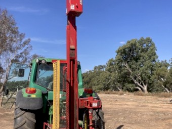Farm Force Hydraulic Post Driver