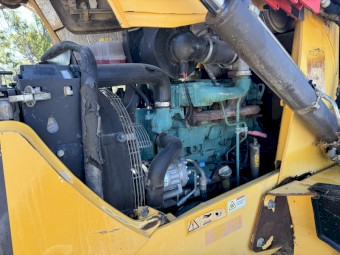 Volvo BL71B backhoe