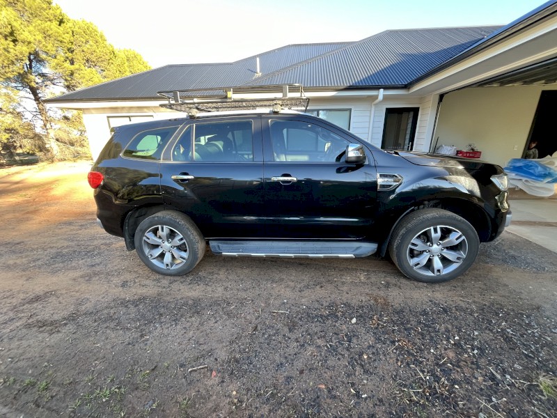 2017 Ford Everest Titanium