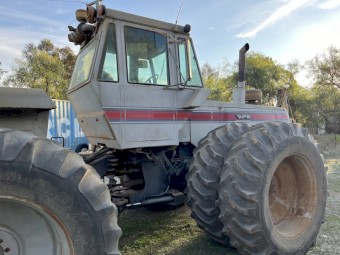 White 4-225 Tractor