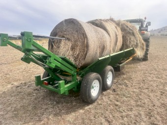 Four bale Elsworth feeder New