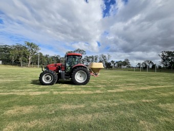 Case Maxxum 115 Tractor