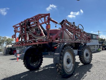 Case iH Patriot 3330 Self Propelled Sprayer