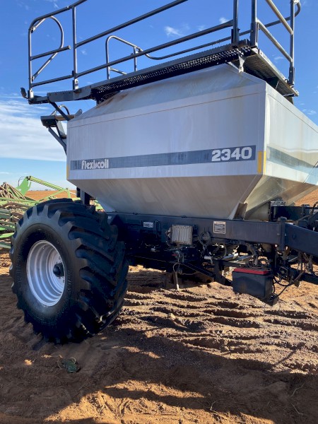 Flexi Coil 2340 Air Cart