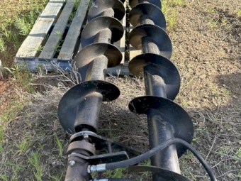 Conquest Top Cross Auger