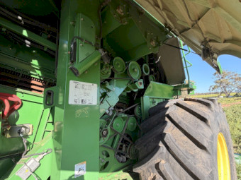 2013 John Deere S670 Macdon D65