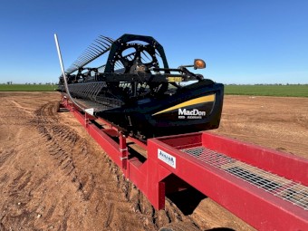 2014 MacDon FD75 45ft Flex Draper Front