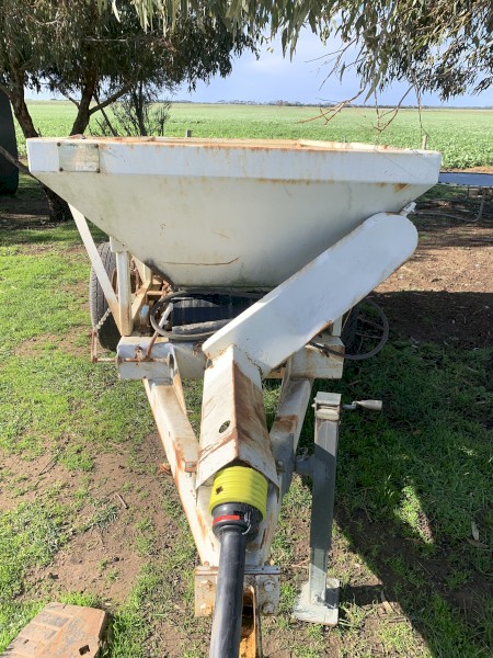 Marshall spreader