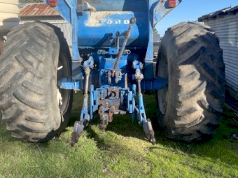 Ford 8600 tractor