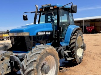 New Holland 8770 FWA