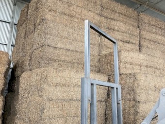 85mt Vetch Hay 8x4x3 Bales