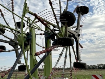Claas Liner 2700 Hay Rake