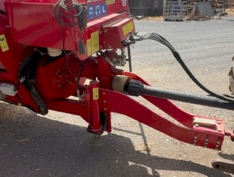 2018 Intermix R6 Feed Mixer