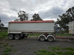Muscat Quad Dog Tipper
