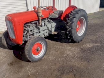 1962 Massey Ferguson FE35 Tractor