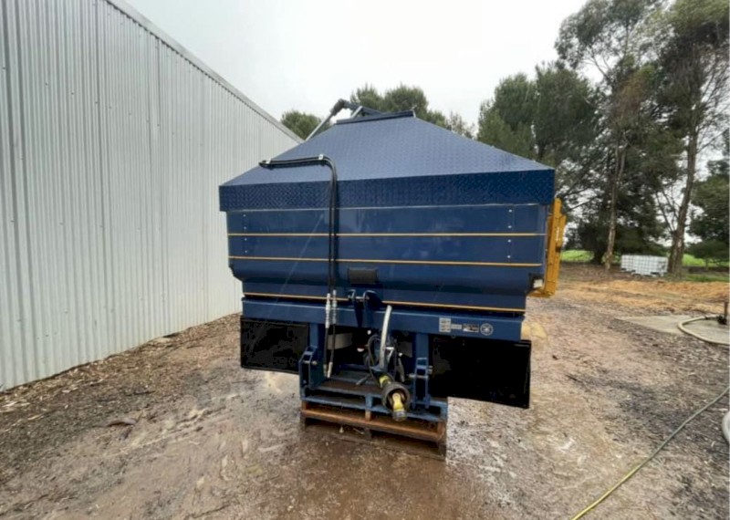 Bogballe M2 Spreader