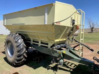 2019 Marshall 812T Spreader