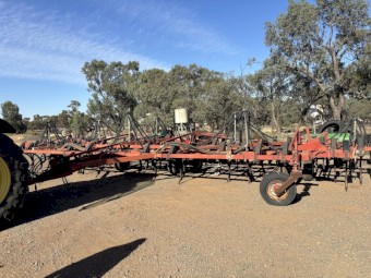 Case IH 4300 Air Seeder Bar