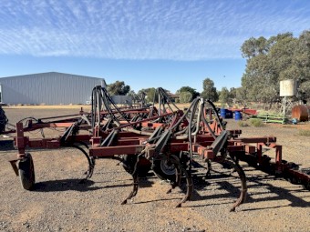 Case IH 4300 Air Seeder Bar