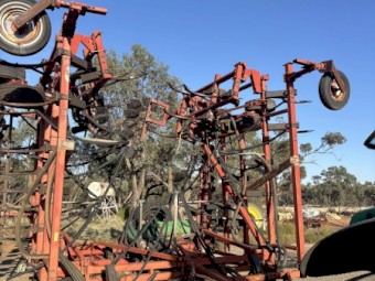 Case IH 4300 Air Seeder Bar